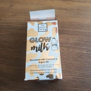 Glow Milk Liquid Highlighter